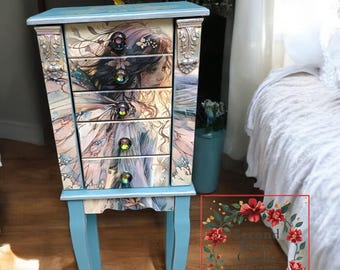 Armario de joyas de hadas pintado a mano / Armario bohemio con mariposas