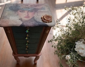 Vendido. Armario joyero victoriano para dama. Solo en comisión.