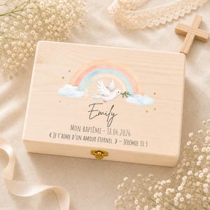 Boîte souvenir baptême personnalisée en bois – Colombe, prénom, date et verset