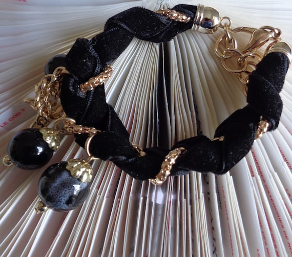 Luxury Black Velvet Bracelet, Handcrafted Bracelet with Black and Gold Accent, Braided Beaded Bracelet, Gift For her, Fashion Jewelry