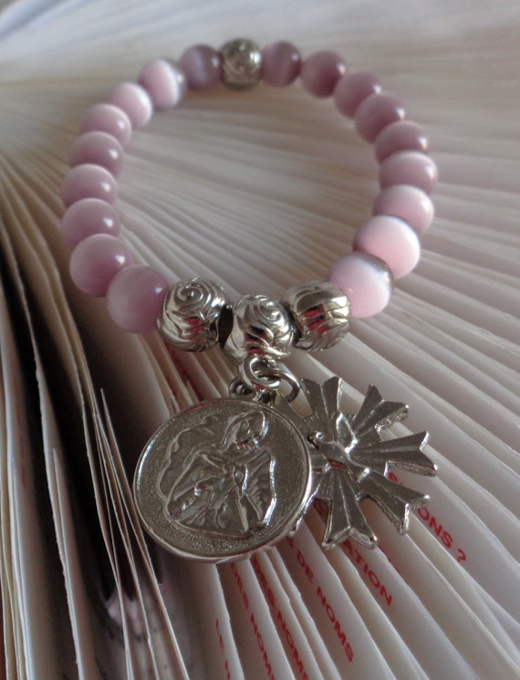 Pink Cat-Eye Gemstone Bracelet – No Clasp Stretch Wristwear – Handmade Jewelry with Octagram Star & Nuestra Señora Desatanudos Charm