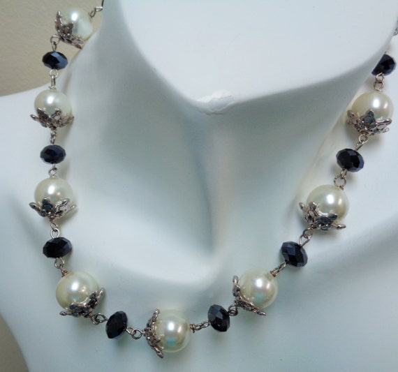 Vanilla White Pearl Necklace, Black Rondelle Faceted Crystal Necklace, Swarovski Crystal Necklace, Bridesmaid Necklace, Women Accessories