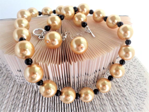 Statement Necklace Luminous Golden Yellow Jewelry Set Necklace and Earrings, Golden Yellow Necklace, Golden Yellow Earring. Chunky Jewelry