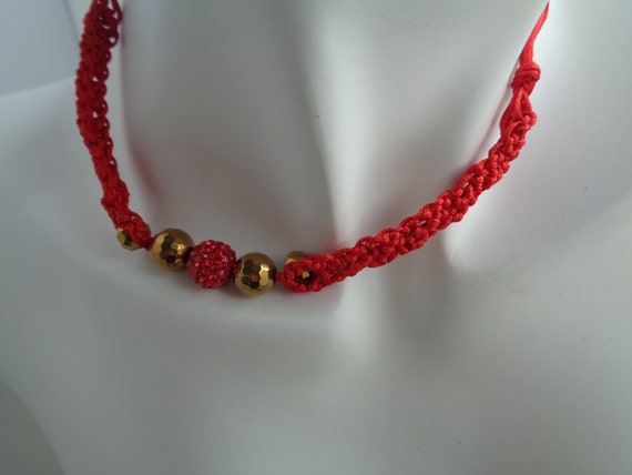Paracord necklace shop knot