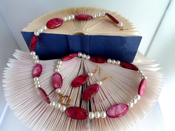 Red MOP Shell Disc and Fresh Water Pearl Necklace and Earring Set, Bohemian Jewelry Set, Fashion Jewelry, Women Accessories, Beaded Necklace