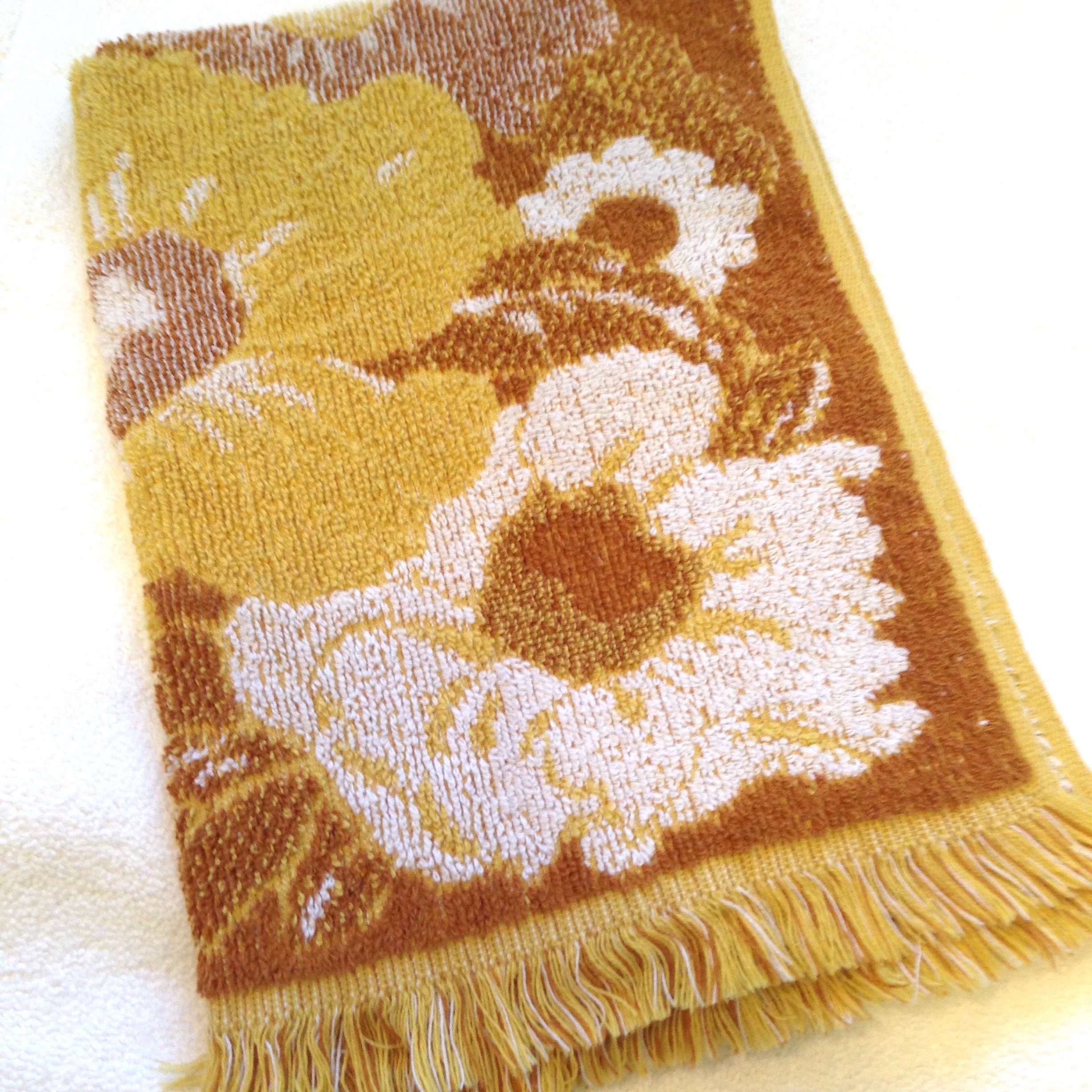 Vintage 1970s Fringed HAND TOWEL Gold Brown White FLORAL Etsy