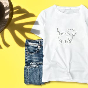 Cute Dachshund Dog Shirt, Wiener Dog T-Shirt, Pet Lover Gift, Sausage Dog Shirt, Dog Lover Gift.