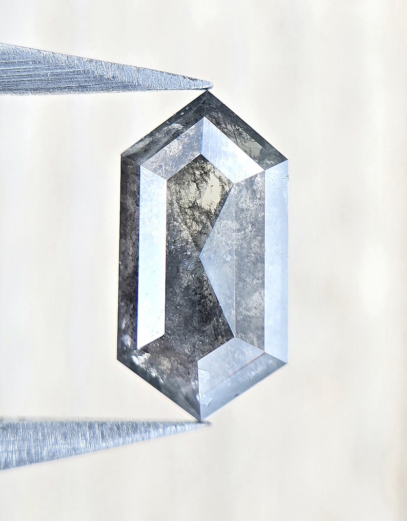 1.03 CT 9.50 X 4.95 X 2.28 MM Natural Salt and Pepper Hexagon Cut ...