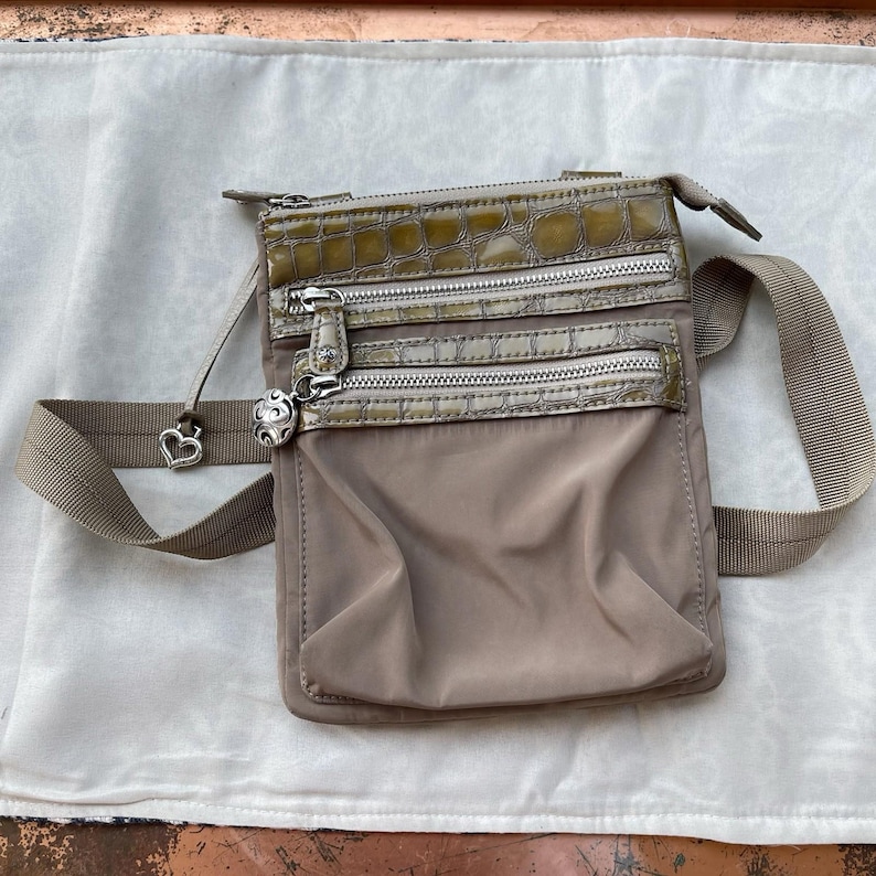 Brighton Gray Glitter Croc Leather Trim Heart Charm Crossbody Bag Sunflower image 1