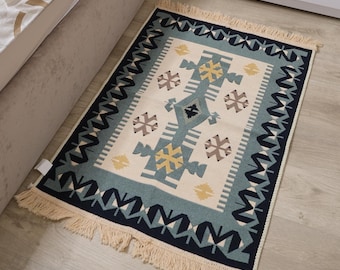 Handwoven Cotton Kilim Rug, Reversible Boho Accent Rug