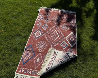 Boho Reversible Cotton Kilim Rug - Handwoven Rust Red Geometric Area Carpet with Fringe for Living Room, Kitchen, Patio, Picnic Blanket