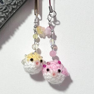crochet pufferfish keychain [handmade | beaded charm | fish, oceancore]