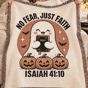 Manta cristiana de Halloween, Sin miedo, solo fe, manta tejida de algodón, decoración otoñal de Isaías 41:10 con fantasma y calabaza, regalo de inspiración cristiana para ella.