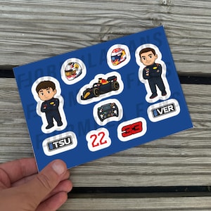 Hoja de pegatinas Redbull F1: 10 pegatinas premium de vinilo de Fórmula 1 - Paquete Redbull 2025 - Max Verstappen y Yuki Tsunoda