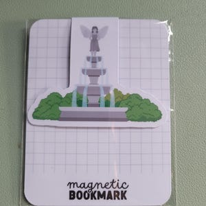 Magnetic bookmark