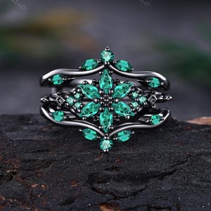 3PCS Vintage Marquise Emerald Engagement Ring Set Unique Gothic Flower Design Emerald Stacking Rings Women Nature Inspired Wedding Ring