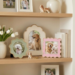 Cute Wavy Pet Photo Frames, Pastel Scalloped Dog Picture Frames for Wall & Tabletop, Puppy Memorial Photo Holder, Pet Lover | Memorial Gift