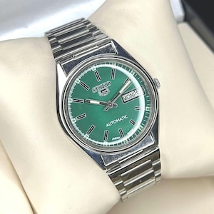 Vintage Refurbished Seiko 5 Automatic Day Date 17Jwells 6309A Men’s Wrist Watch Green dial Stainless Steel strap 36MM case