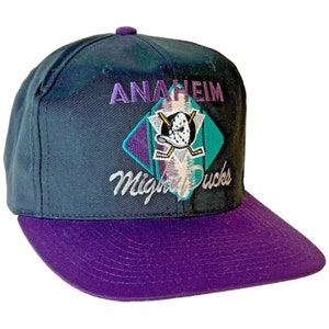 Vintage NHL ANAHEIM DISNEY MIGHTY DUCKS APPAREL #1 Snapback Hat NEW Old  Stock