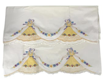 Pair VTG Hand Embroidered Scallop Crochet Edge Southern Belle Lady Design Set 2