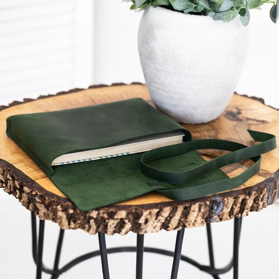 Leather book case, A5 book sleeve, Leather book sleeve with initials, Green book sleeve, A4 book sleeve, Handmade book sleeves large