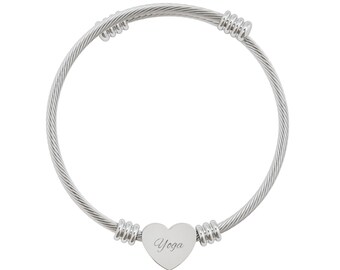 Brazalete con corazón grabado para amantes del yoga