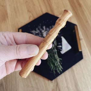 Legno d'ulivo: inalatore per aromaterapia in legno – diffusore di oli essenziali fatto a mano, inalatore tascabile, regalo ecologico per gli amanti dell'aromaterapia