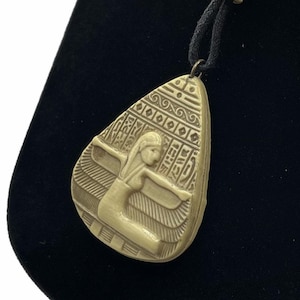 Vintage Celluloid Pendant Necklace