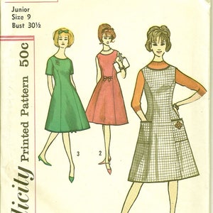 Modello vintage anni &#39;60 per abito stampato stile Mod Juniors, taglia 9 di Simplicity