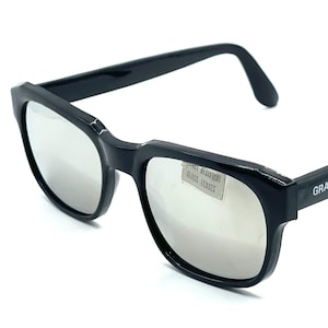 Vintage 1980s Mens Mirrored Black Sunglasses
