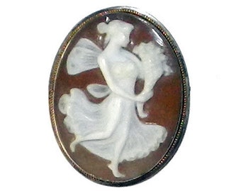 Antique Shell Cameo Brooch Pendant in Silver Setting