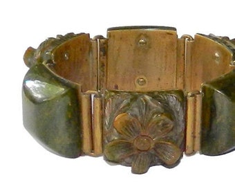 Vintage Carved Green Bakelite Link Bracelet