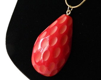 Vintage Red Bakelite Pendant Necklace