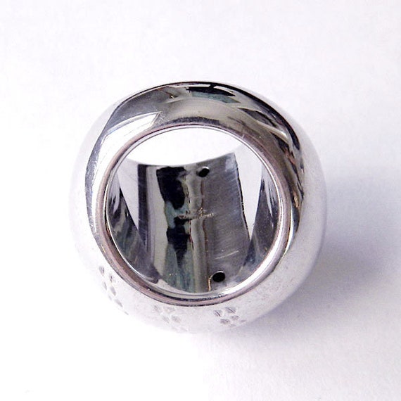 Vintage Sterling Silver Dome Ring Size 6.5 - image 9