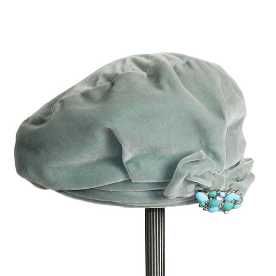 Vintage 1950s Celadon Blue Velvet Tam Hat
