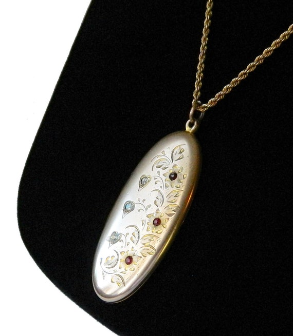 Antique Edwardian Locket Pendant Necklace