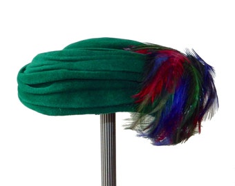 Vintage 1950s Green Feather Hat
