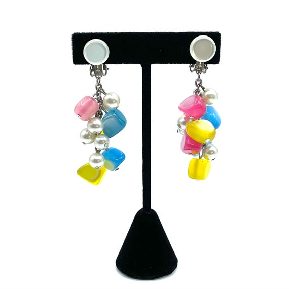 Vintage 1960s Mod Moon Glow Lucite Drop Earrings - image 3