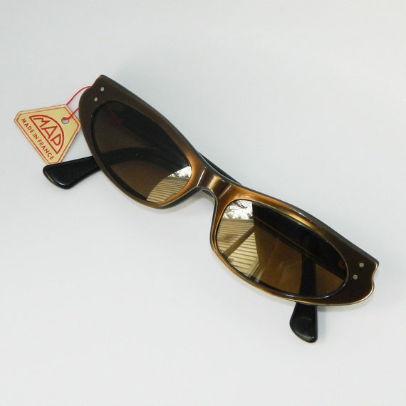 Vintage 1960s Cat Eye Sunglasses Never Worn - image 5