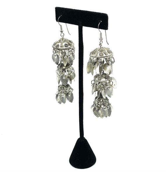 Vintage Lightweight Drop Earrings - image 4