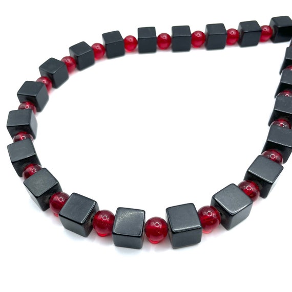 Vintage 1930s Bakelite Cube Beaded Necklace - image 8