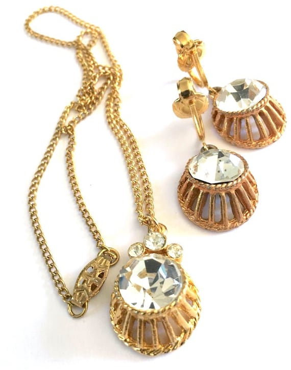 Vintage Rhinestone Pendant Necklace And Earring S… - image 8