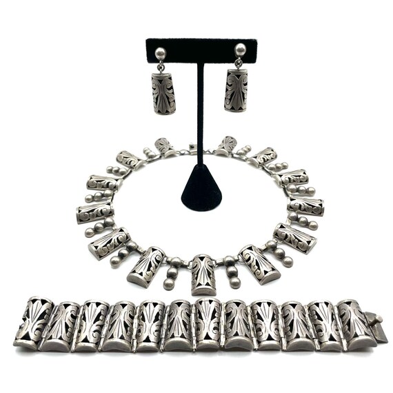 Vintage 1950s Mexican Sterling Silver Necklace Earrings and