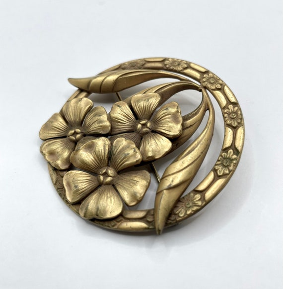 Vintage 1930s Flower Brooch - image 3