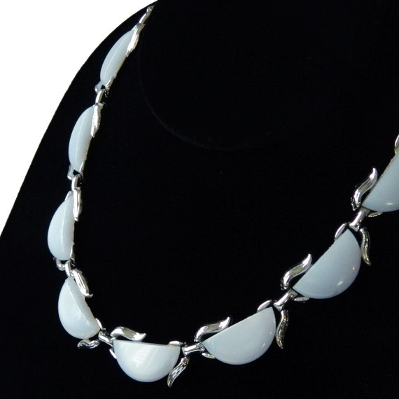 Vintage 1950s Necklace Light Blue Thermoset Half … - image 2