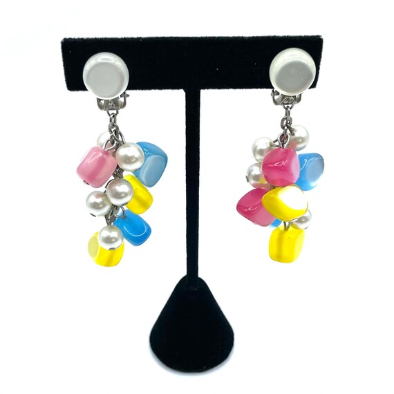 Vintage 1960s Mod Moon Glow Lucite Drop Earrings - image 1