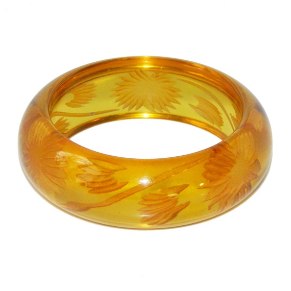 Vintage 1940s Reverse Carved Bakelite Apple Juice Bangle Bracelet