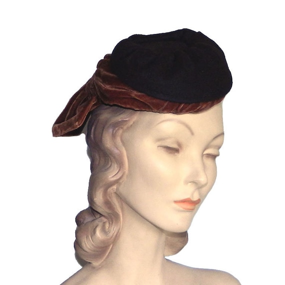 Vintage 1940s Tilt Hat - image 1