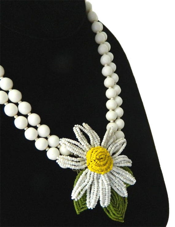 Vintage 1950s Miriam Haskell Beaded Flower Necklac