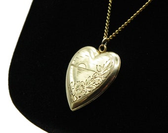 Vintage 1940s Heart Locket Pendant Necklace Gold Filled